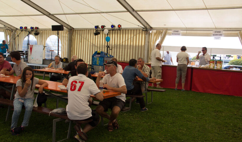 Les 50 ans du Club Nautique de Crans Club Nautique de Crans - Ecole de Voile