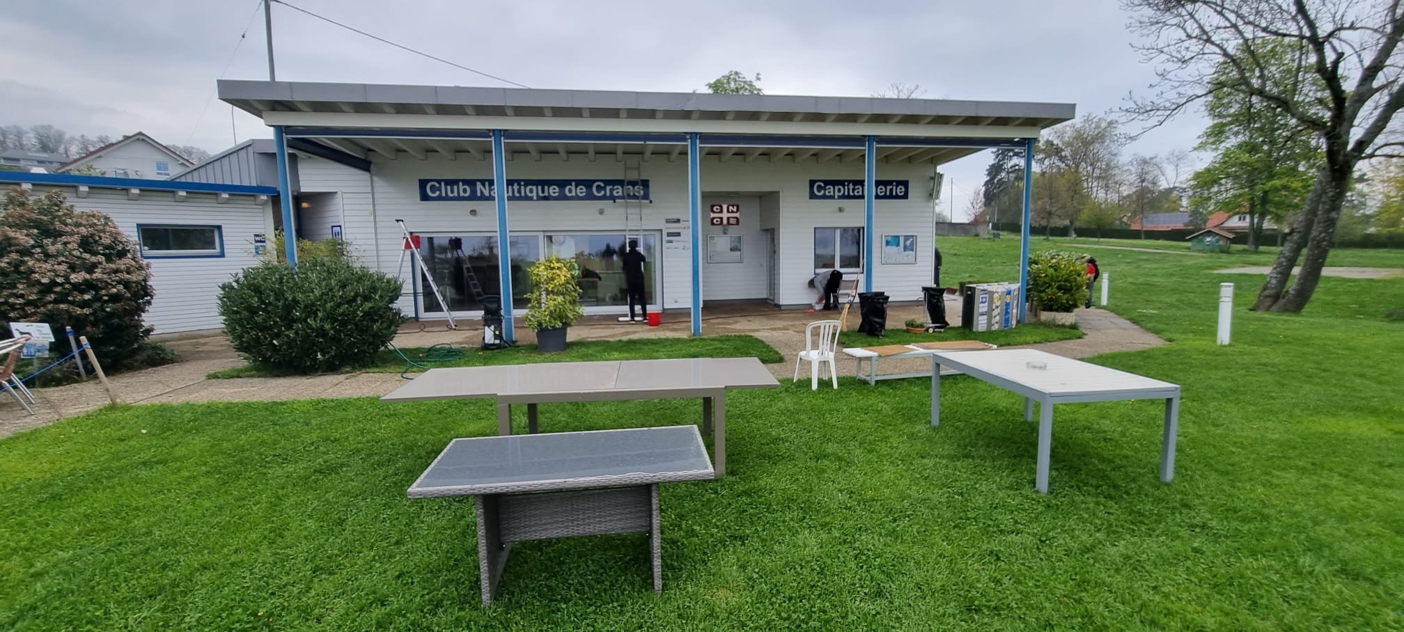 Journée d'Ouverture pluvieuse... saison heureuse ! Club Nautique de Crans - Ecole de Voile